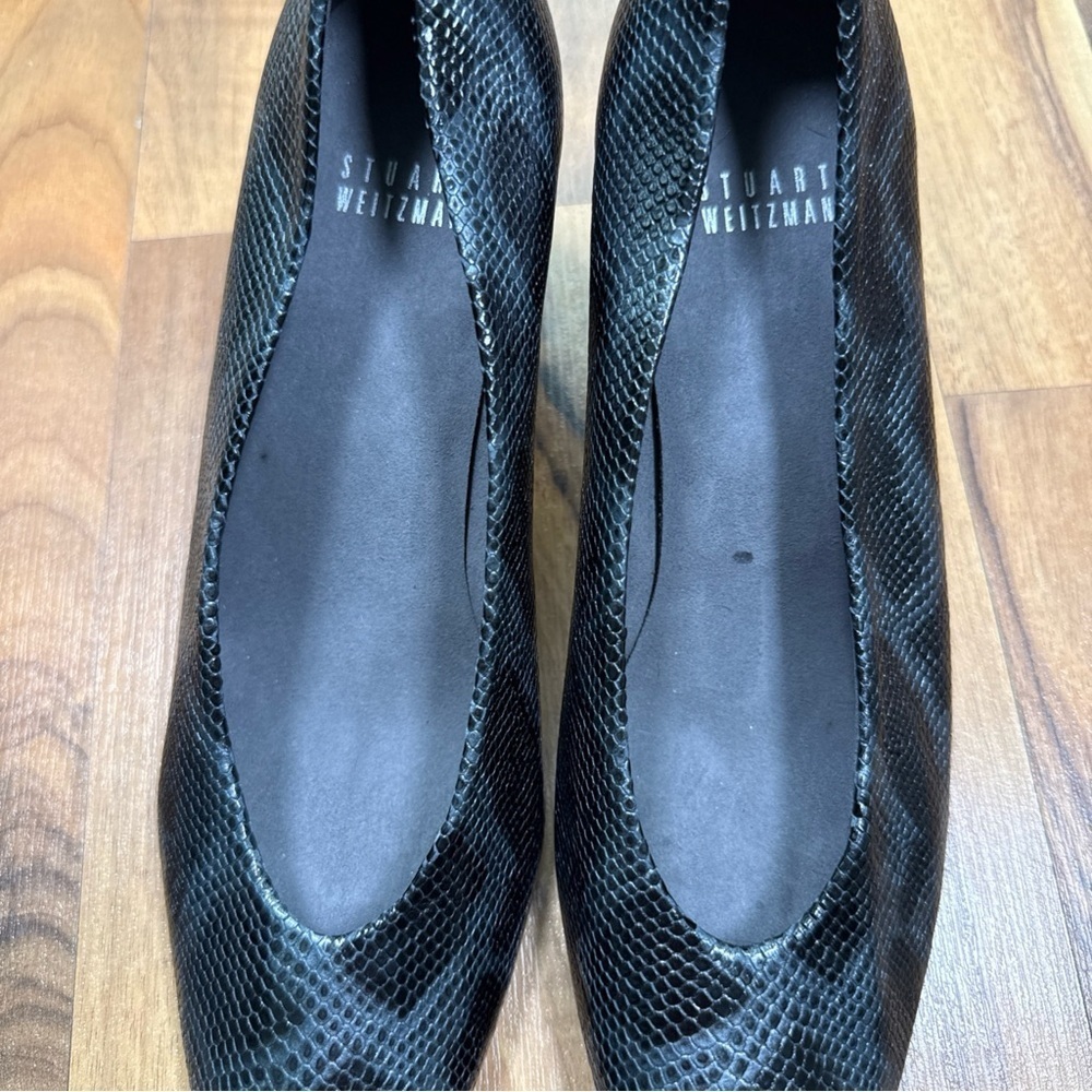 Stuart Weitzman Leather Snake Embossed Pump 2.5” Heel Shoes Size 7M Black Gray - Picture 9 of 16